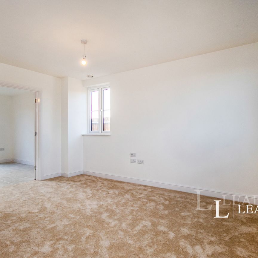 4 bedroom house to rent Thistledown, Pershore, Worcestershire, WR10 - Photo 1