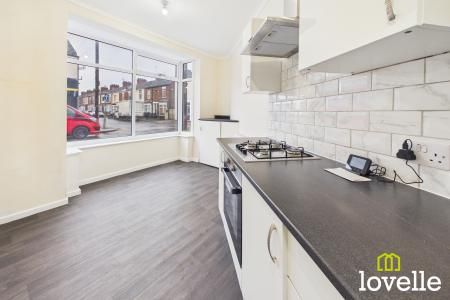 2 bedroom Terraced House To Let - Photo 5