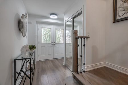 For Lease - 7 Harding Street, Halton Hills, Ontario - Photo 4