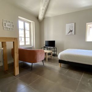 Location Appartement 1 pièce 33m² - Photo 2