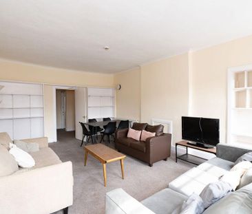 5 bedroom flat share to rent - Photo 2