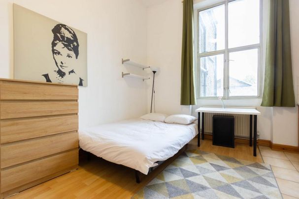 Flat 06 West Cromwell Road, Earls Court SW5 9QL - Photo 1