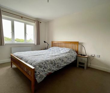 4 bedroom House To Let - Photo 4