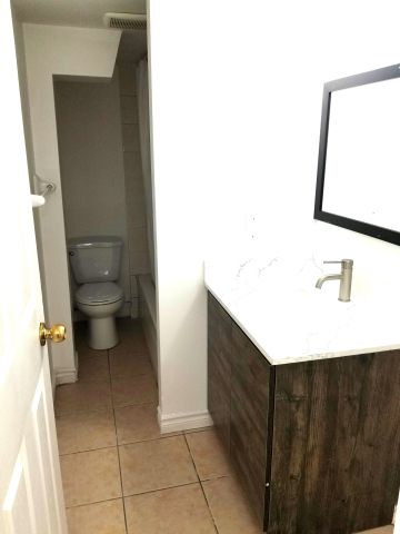 For Lease - 182 Confederation Drive Unit# Basement-1, Toronto, Ontario - Photo 4