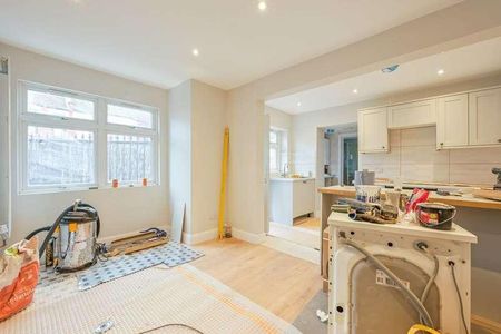 Glendale Avenue, Wood Green, N22 - Photo 4