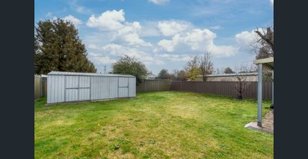 Family Home - Prime Location - Photo 4