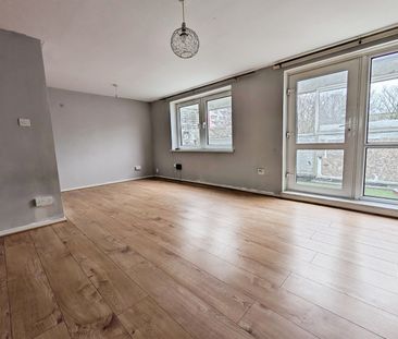 Golden Grove, SO14 - Photo 1