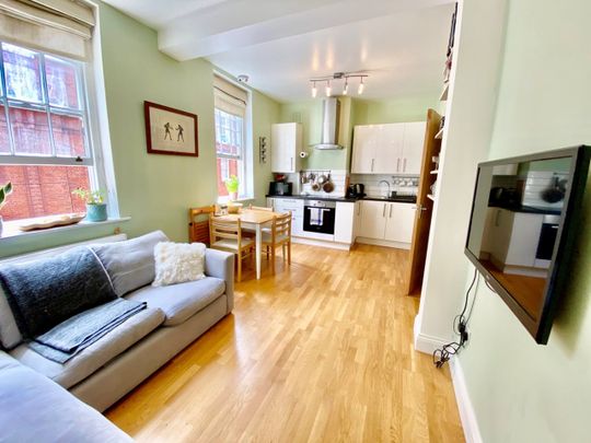 2 Bed Flat, Coptic Street, WC1A - Photo 1