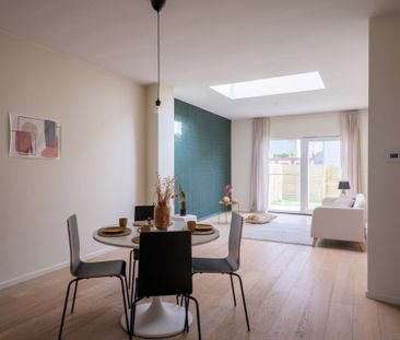 Ruime stadswoning met 4 slaapkamers en mooie buitenruimte - Photo 6