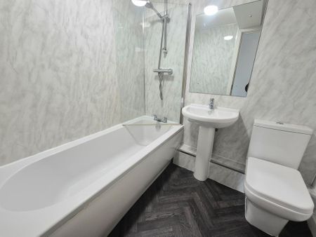 2 bedroom apartment to rent - Photo 5
