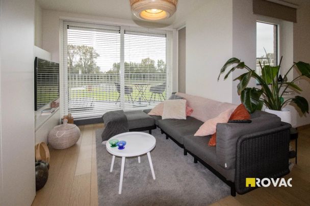 Zeer energiezuinig en instapklaar appartement (tot. opp. 81,44 m²) met private autostaanplaats - Foto 1