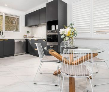 Spacious & Sophisticated Family Living in Blackburn North - Photo 1