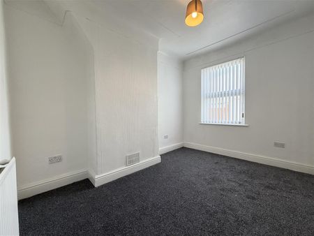 Wheatland Lane, Wallasey - Photo 2