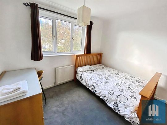 5 bedroom semi-detached house to rent - Photo 1