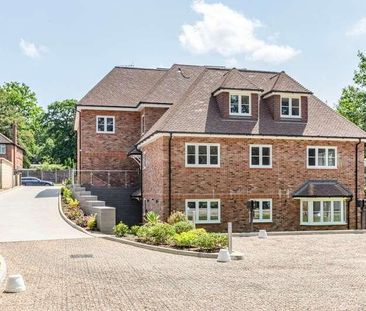 West Byfleet, Surrey, KT14 - Photo 6