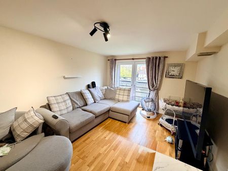 2 bedroom apartment to rent - Photo 4