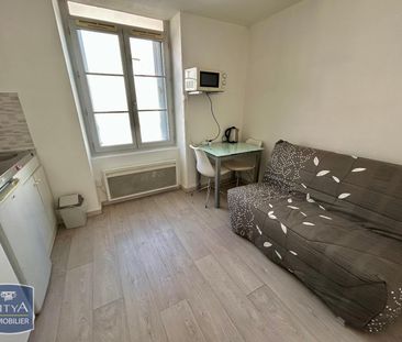 Location Appartement 1 pièce 15m² CHOLET 49300 - Photo 2