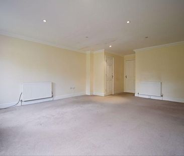 3 bedroom semi-detached house to rent - Photo 4