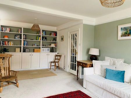 3 bedroom detached house to rent - Photo 2