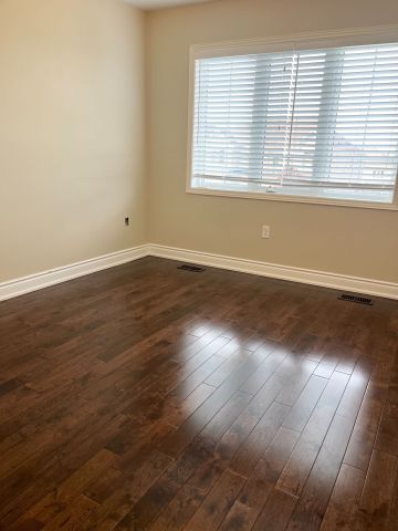 For Lease - 1261 Blencowe Crescent, Newmarket, Ontario - Photo 3