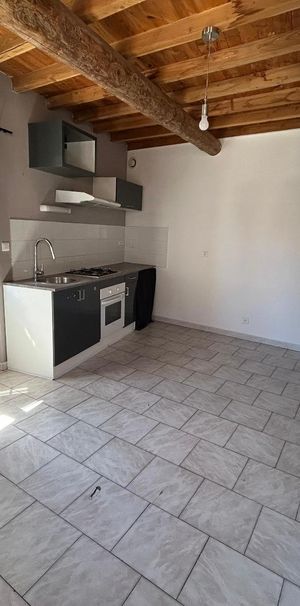 Location Appartement 2 pièces 32m² CARPENTRAS 84200 - Photo 1