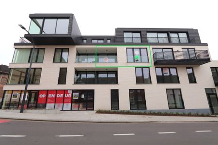 CENTRAAL APPARTEMENT MET TERRAS EN AUTOSTAANPLAATS - Foto 2