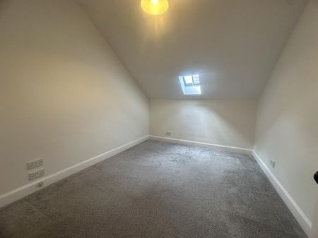 3 bedroom apartment to rent - Photo 4