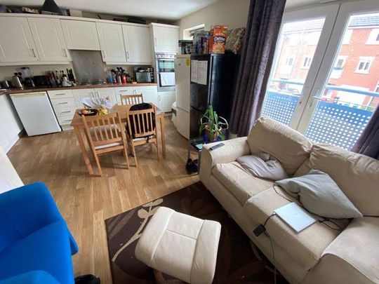 Mixed use to rent - Photo 1