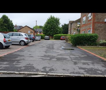 1 Bed Flat, Vanbrugh Court, RG1 - Photo 3