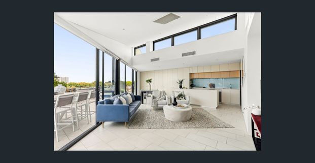 Luxury Penthouse Living with Unmatched 270-Degree Views - Photo 1