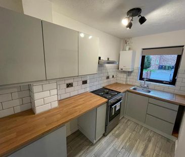 2 bedroom terraced house to rent - Photo 6