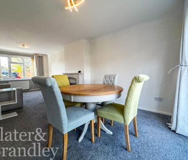 3 bedroom terraced house to rent - Photo 5