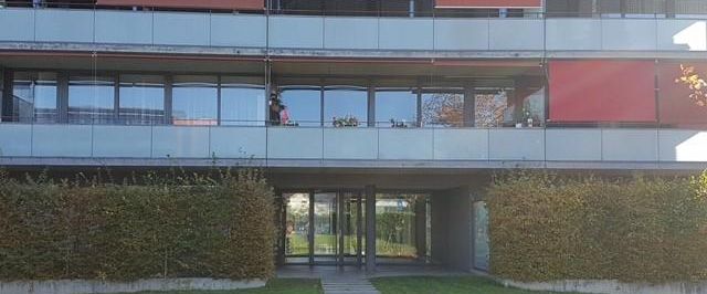 Bel appartement de 5 pièces au rez-de-chaussée, traversant. - Foto 1
