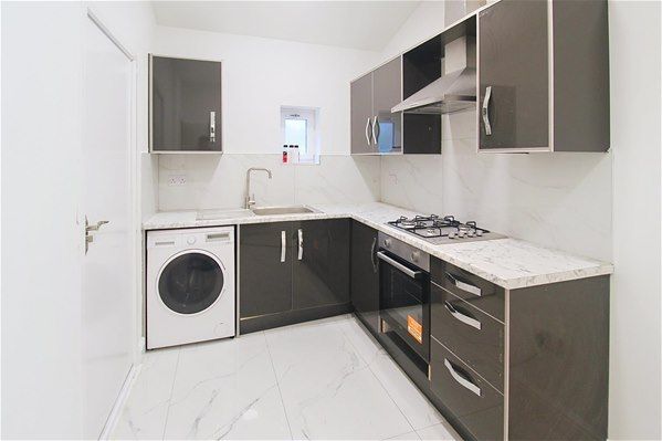 2-4 Thornton Lodge Road, Huddersfield - Photo 1