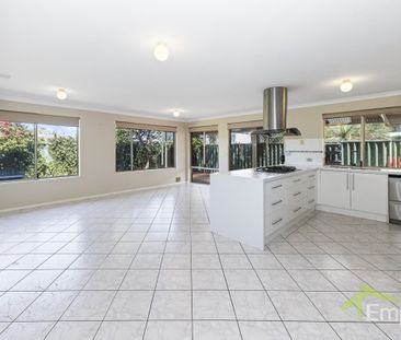 4x2 Family Home in the Heart of Melville - Photo 1
