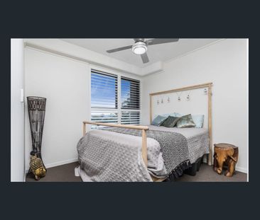 25 Dix Street, Redcliffe, Qld 4020 - Photo 6