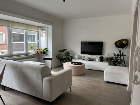 Appartement te huur in Sint-Amandsberg - Photo 2