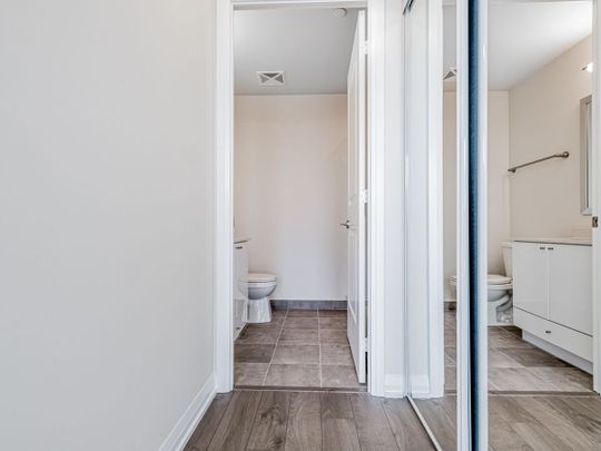 For Lease - 35 Watergarden Drive Unit# 919, Mississauga, Ontario - Photo 1