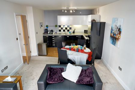 2 Bed Flat, Upper Marshall Street, B1 - Photo 5