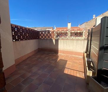 HYERES GARE T2 40m2 AVEC TERRASSE 1er ETAGE REFAIT A NEUF - Photo 5