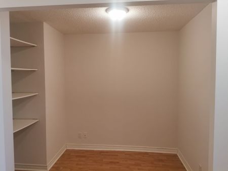 For Lease - 1 Elm Drive Unit# 1707, Mississauga, Ontario - Photo 4