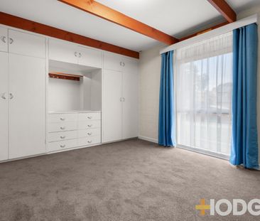 Perfect Location in Beaumaris - Photo 6