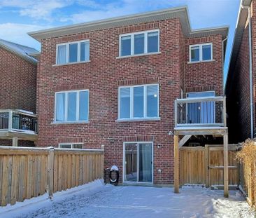 For Lease - 49 Napanee Street, Richmond Hill, Ontario - Photo 4