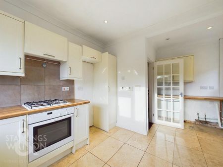 3 bedroom detached bungalow to rent - Photo 5