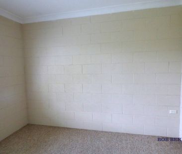 Central Location, Short Walk to Tamworth St Shops - Photo 4