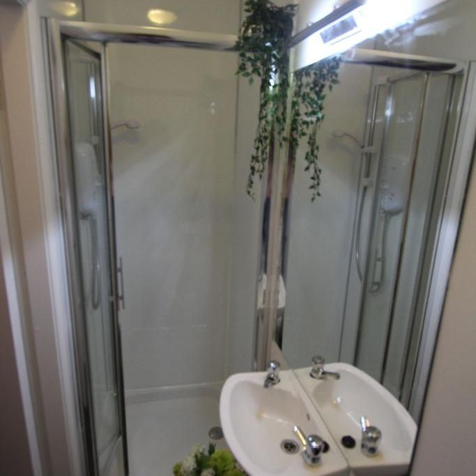 6 bedroom house share to rent - Photo 1