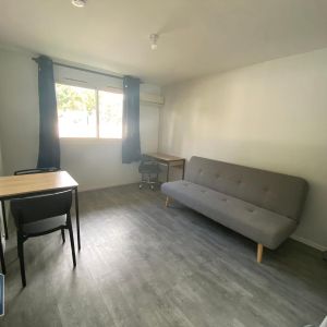 Location Appartement 1 pièce 20m² STE CLOTILDE 97490 - Photo 2