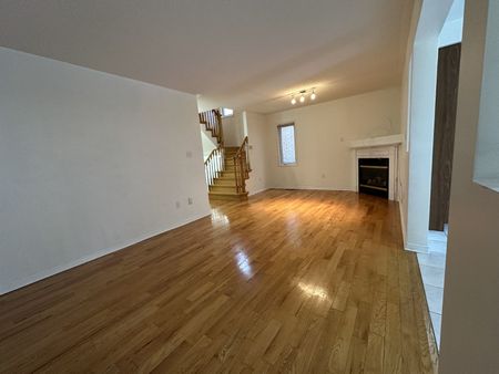 For Lease - 26 Breakwater Drive, Whitby, Ontario - Photo 4