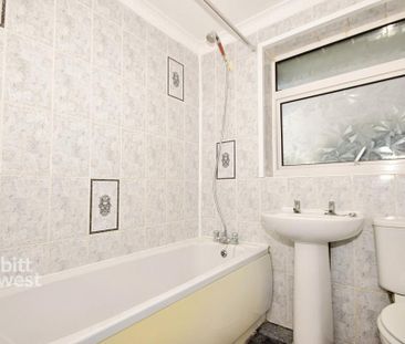 3 bedroom terraced house to rent - Photo 5