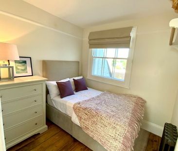 2 Bed Penthouse, Lewes Crescent, BN2 - Photo 3